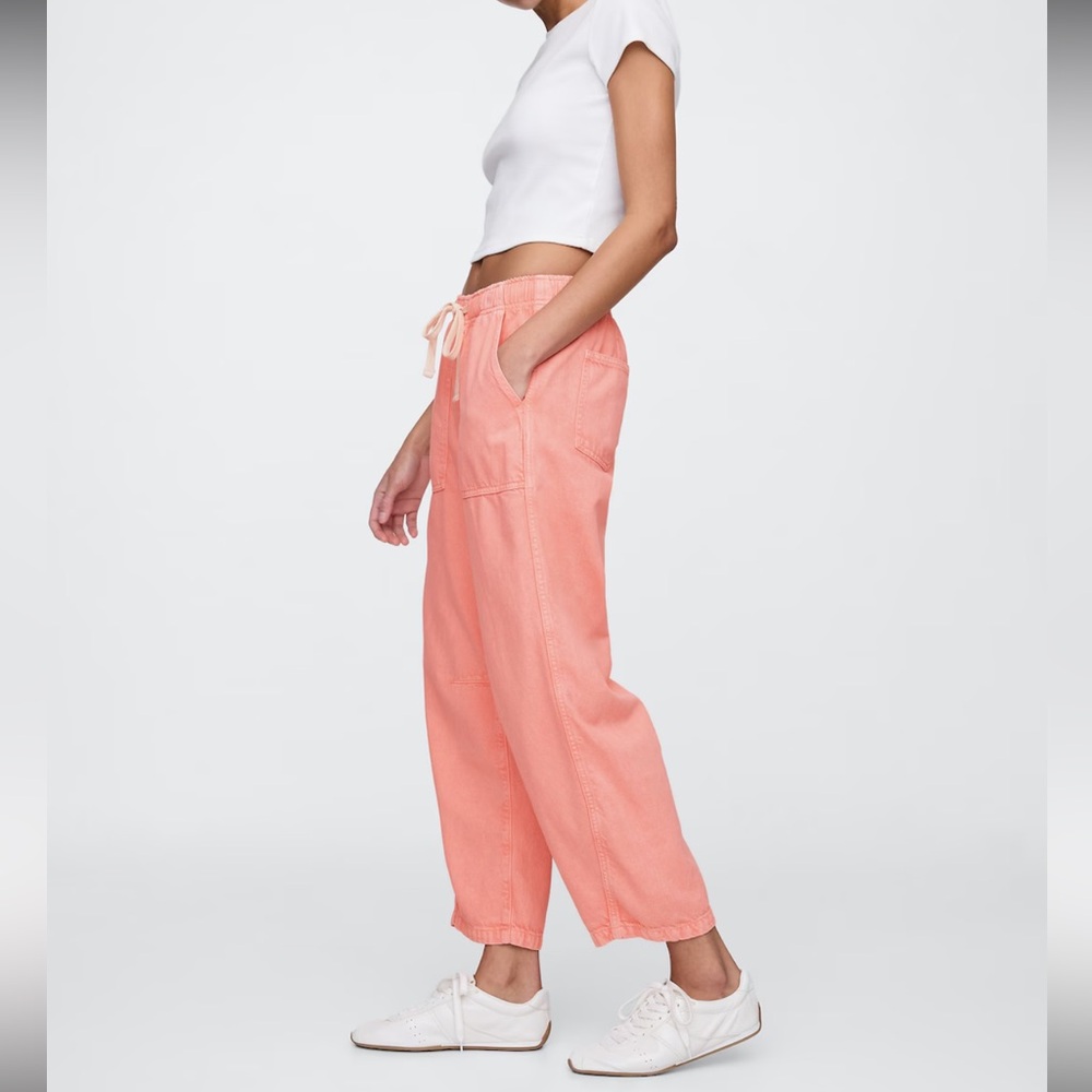 GAP Mid Rise SuperSoft Pull-On Barrel Jeans - Picture 3 of 11